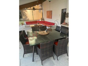 Venta casa LOMAS DE COCOYOC. Doble terreno