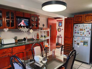 Casa en Real del Valle, tres niveles con salón de juegos y roofgarden. IDEAL PARA OFICINAS