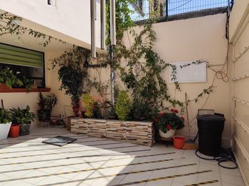 Casa en Real del Valle, tres niveles con salón de juegos y roofgarden. IDEAL PARA OFICINAS