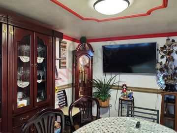 Casa en Real del Valle, tres niveles con salón de juegos y roofgarden. IDEAL PARA OFICINAS