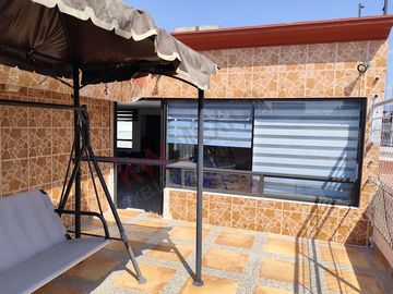 Casa en Real del Valle, tres niveles con salón de juegos y roofgarden. IDEAL PARA OFICINAS