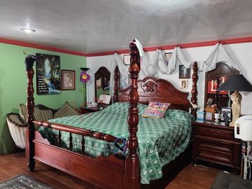Casa en Real del Valle, tres niveles con salón de juegos y roofgarden. IDEAL PARA OFICINAS