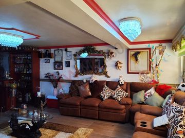 Casa en Real del Valle, tres niveles con salón de juegos y roofgarden. IDEAL PARA OFICINAS