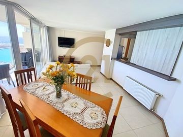 Se vende dpto amoblado en Laguna del Mar.
