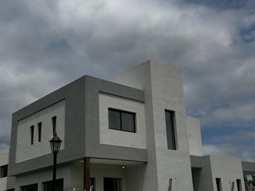 Casa en Santa Elisa pilar del este