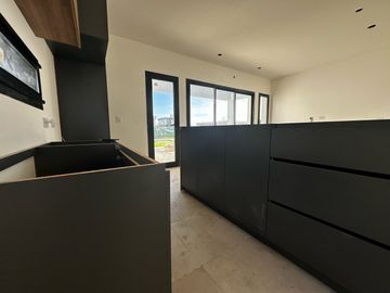 Casa en Santa Elisa pilar del este