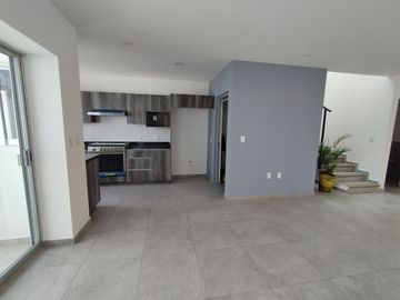 Venta de casa nueva en Pedregal De Schoenstatt Corregidora