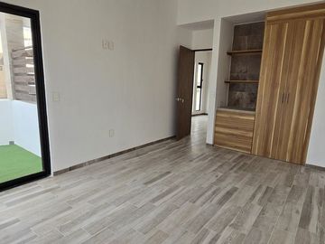 Venta de casa nueva con 4 rec y Roof Garden en Pedregal de Schoenstatt
