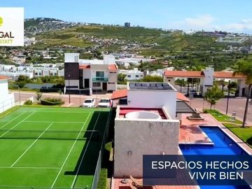 Venta de casa nueva con 4 rec y Roof Garden en Pedregal de Schoenstatt