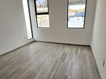Venta de casa nueva con 4 rec y Roof Garden en Pedregal de Schoenstatt