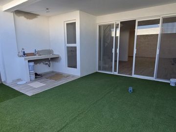 Preventa de casa en Pedregal de Schoenstatt con recama en PB