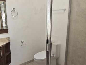 Preventa de casa en Pedregal de Schoenstatt con recama en PB