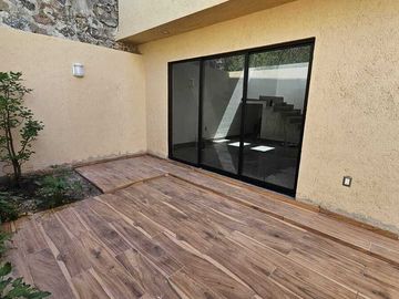 Venta de casa nueva en Cumbres del Cimatario con recamara en PB