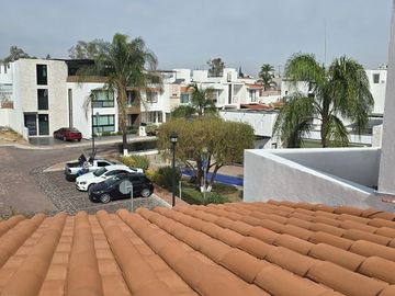 Casa nueva en venta con Sotano, Roof Garden y 4 rec