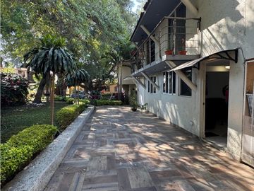 CASA EN VENTA EN LOMAS DE CUERNAVACA