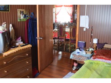 PROPIEDAD CON 2 CASAS AV PRINCIPAL RIO BUENO