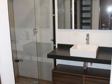 HERMOSA CASA DE DISEÑADOR