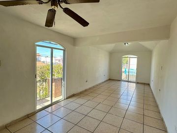 Casa en venta en esquina en Pradera Dorada, Blvd. Norma Corona