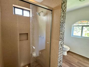 Casa en venta en esquina en Pradera Dorada, Blvd. Norma Corona