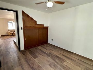 Casa en venta en esquina en Pradera Dorada, Blvd. Norma Corona