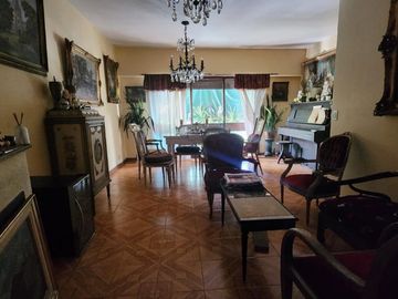 Depto.tipo casa de 6 ambientes en Venta en Almagro