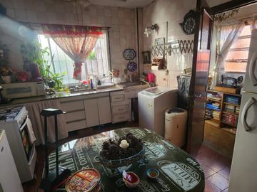 Depto.tipo casa de 6 ambientes en Venta en Almagro