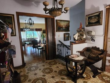Depto.tipo casa de 6 ambientes en Venta en Almagro