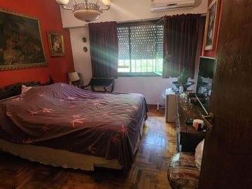 Depto.tipo casa de 6 ambientes en Venta en Almagro
