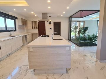 Residencia minimalista en Rancho San Juan