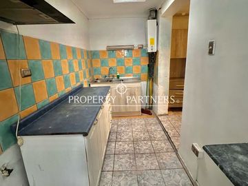 Venta de casa esquina villa santa Carolina