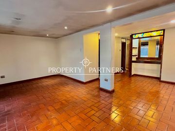 Venta de casa esquina villa santa Carolina