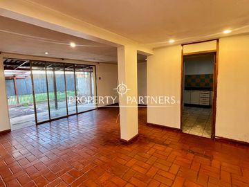 Venta de casa esquina villa santa Carolina
