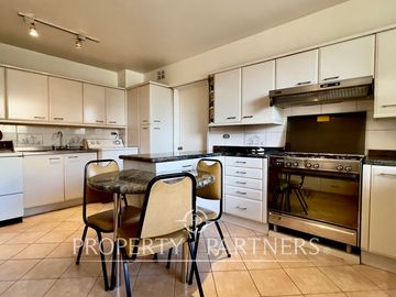 Espectacular departamento grandes espacios en Parque Forestal