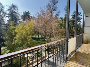 Espectacular departamento grandes espacios en Parque Forestal