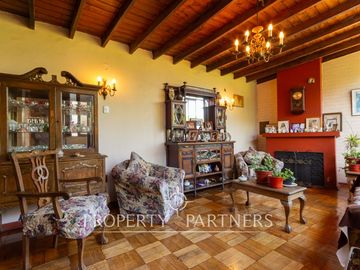 Casa Antigua y Luminosa en La Cisterna
