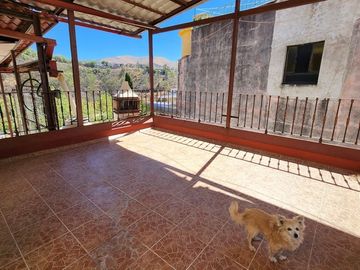 Casa en VENTA en San Javier cuenta con departamento independiente