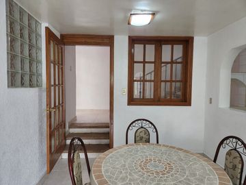 Casa en VENTA en San Javier cuenta con departamento independiente