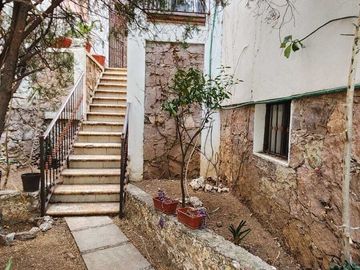 Casa en VENTA en San Javier cuenta con departamento independiente