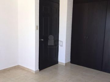 Casa en venta en privada, Col. San Juan Buenavista, Toluca.