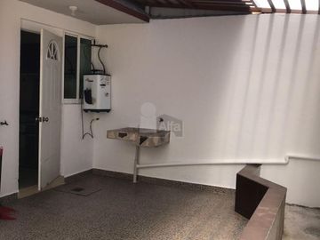 Casa en venta en privada, Col. San Juan Buenavista, Toluca.