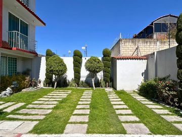 Casa en venta en privada, Col. San Juan Buenavista, Toluca.