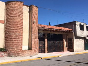Casa en venta en privada, Col. San Juan Buenavista, Toluca.