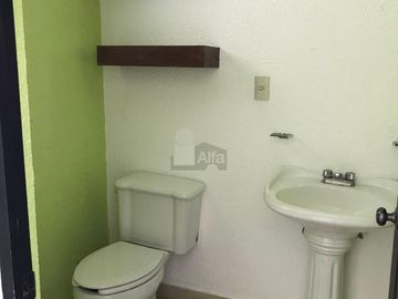Casa en venta en privada, Col. San Juan Buenavista, Toluca.