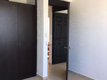 Casa en venta en privada, Col. San Juan Buenavista, Toluca.