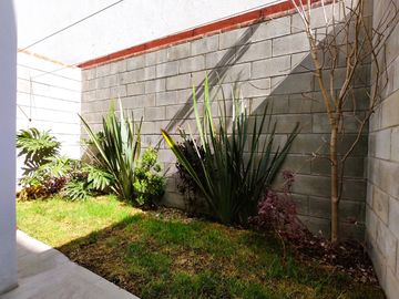 Casa en venta Fraccionamiento Laos! AMENIDADES CON ALBERCA!, Cuautlancingo, Pue.