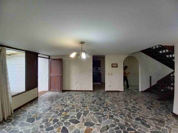 CASA EN ARRIENDO EN LA CAMELIA - MANIZALES