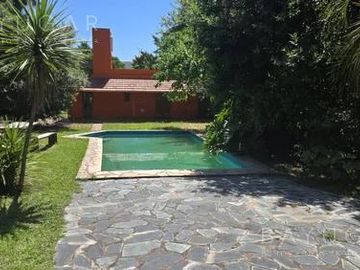 Venta Casa en Pilar - La Lonja - APTO CRÉDITO
