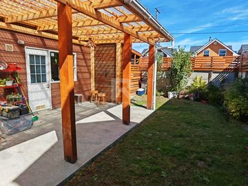 OPORTUNIDAD.  LINDA CASA EN QUILÉN BAJO SECTOR MIRADOR.