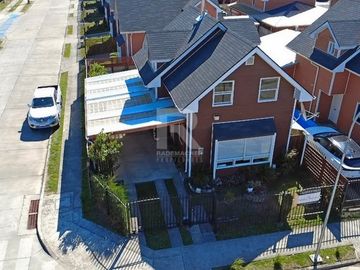 OPORTUNIDAD.  LINDA CASA EN QUILÉN BAJO SECTOR MIRADOR.