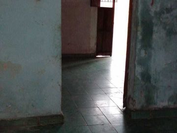 CASA PARA REMODELAR EN VENTA EN ESQUINA, EN EL PUEBLO MAGICO DE IZAMAL.